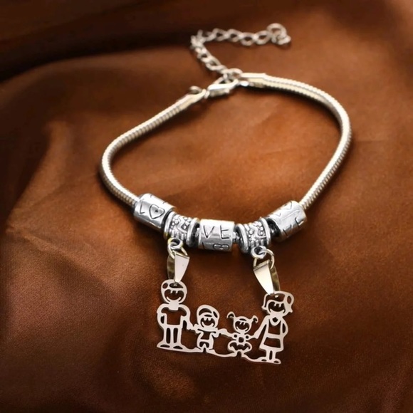 Jewelry - ‼️CLEARANCE SALE‼️ Cute family theme bracelets